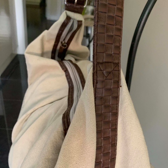 Japan made beige color hobo bag - Picture 7 of 8